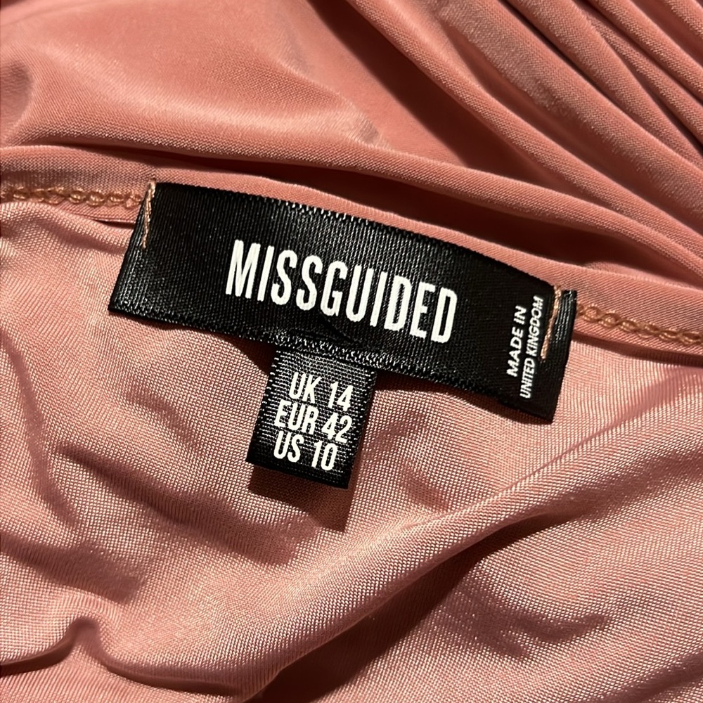 Missguided High Neck Ruched Dress - Picture 9 of 9